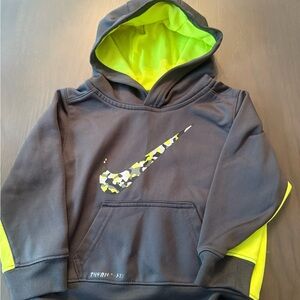 Nike Kids Charcoal and Neon Yellow Hoodie- therma fit